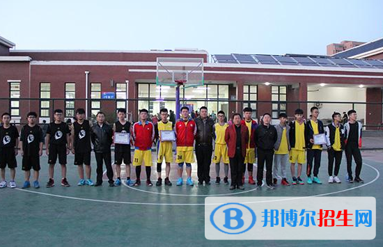 濮陽建業(yè)國際學(xué)校初中部2020年學(xué)費、收費多少
