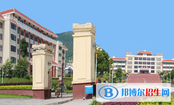 重慶經(jīng)貿(mào)職業(yè)學院五年制大專4