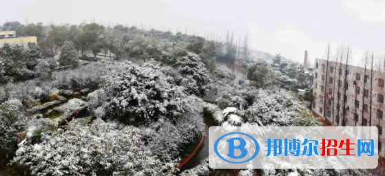 成都工業(yè)職業(yè)技術(shù)學(xué)校2022年報(bào)名條件、招生要求、招生對(duì)象