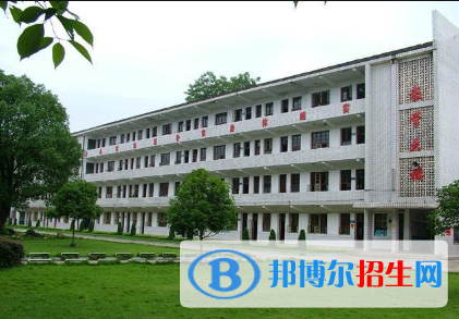 武邑奮飛職業(yè)技術(shù)中等專業(yè)學(xué)校2022年招生辦聯(lián)系電話