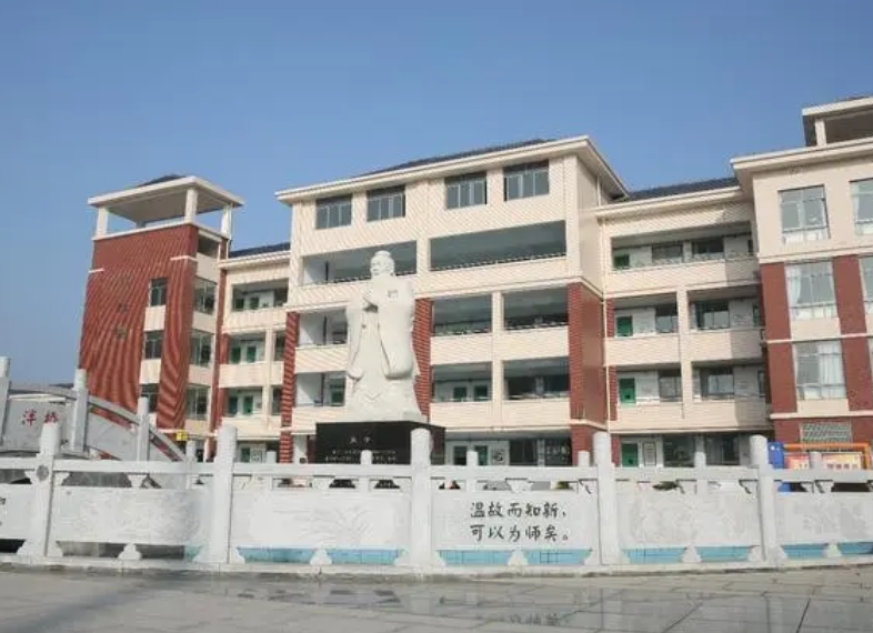 2024年長(zhǎng)沙十五中國(guó)際部課程體系